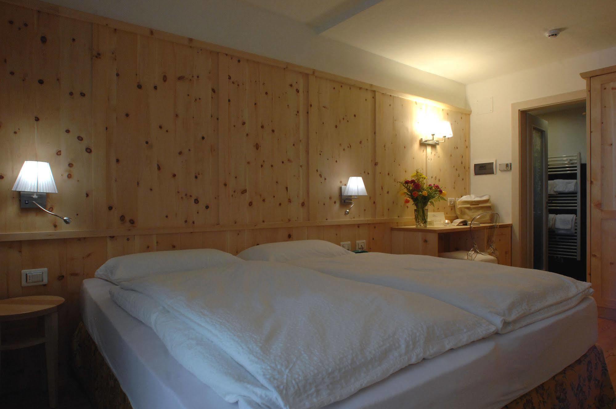 Cimon Dolomites Hotel Predazzo Exteriör bild